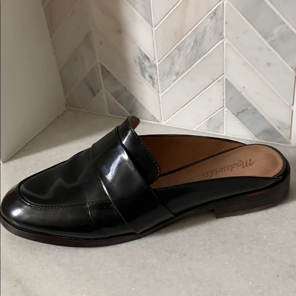 Madewell black patent leather Dana loafer. Size 10